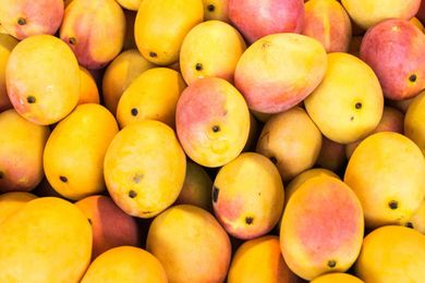 The Weird Reason That Mango Makes Your Mouth Itch