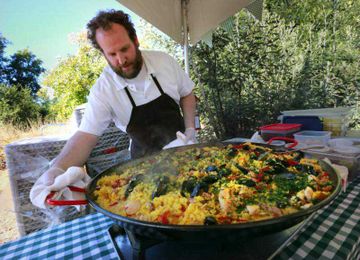 A la carte: Cooking classes set the path to health