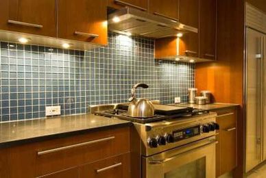 What Tile Looks Good With Cherry Cabinets