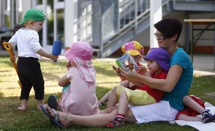 Here's how parents can raise successful children, according to a Stanford dean