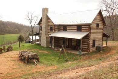 From Barn to Beauty: Amazing Before-and-After Salvage Jobs From 'Barnwood Builders'