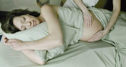 What You Need to Know About Booking a Pregnancy Massage
