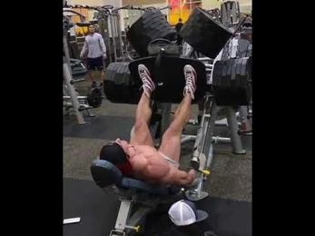 How To Spot A Douche Bag At The Gym