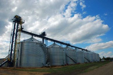 Some farmers find the benefits of on-farm storage