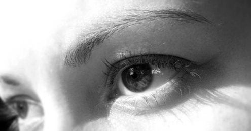 What Causes Eye Floaters in Vision?