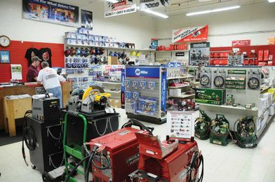 4 ways welding distributors can help weld shops