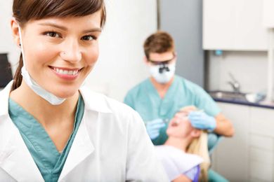 4 Benefits of Becoming a Dental Assistant |