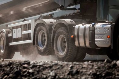 Better grip and lower fuel consumption with the new Tandem Axle Lift