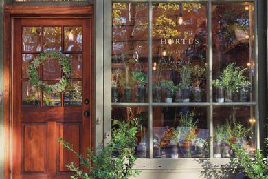 5 Ways to Boost Your Salon's Exterior Design