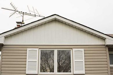 Anyone Else Around Sioux Falls Seen One Of These Land On A House?