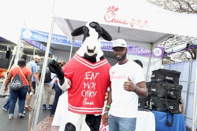 Watch These Millennials Try Chick-Fil-A for THE FIRST TIME!