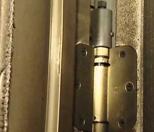 Firefighters invent door-closing device to promote fire safety