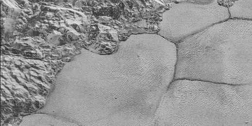 Science Explains How Dunes Form on Pluto, Where There Is Essentially No Wind