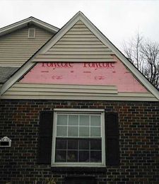 How to Replace a Piece of Vinyl Siding: Cincinnati Vinyl Siding Repair