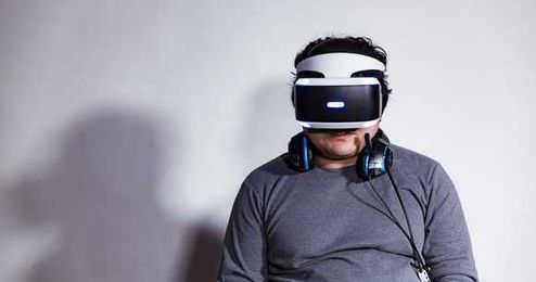 10 reasons real life is like a terrible kusoge video game