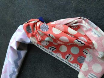 How to Make a Pillowcase in 15 Minutes With the Burrito Method