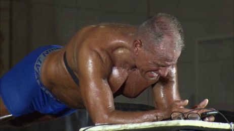 Illinois man planks for a recored 10 hours and 10 minutes