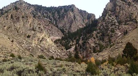 There's A Hidden Hot Spring North Of Twin Falls Worth Checking Out