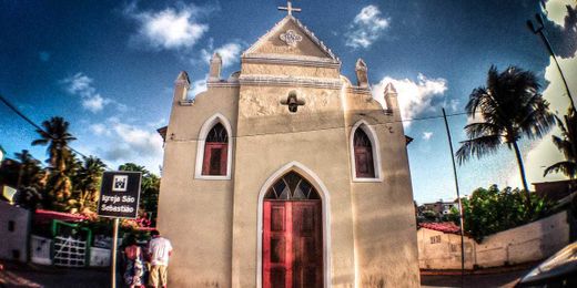Practical tips on finding a Catholic Church while on vacation