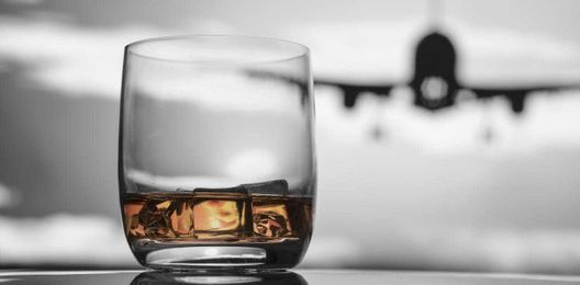 Alcohol: why we should call time on airport drinking