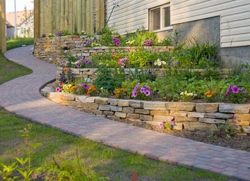 10 Lush Landscaping Ideas for a Hilly Backyard