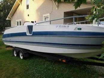 Deck boat to houseboat?