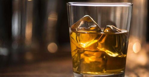 The 10 Best Bars and Restaurants to Try Japanese Whisky Across America