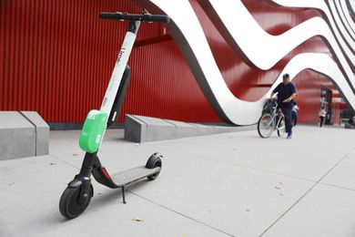 Are Electric Scooters Awesome or Terrible? A Look at the Pros and Cons.