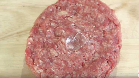 Surprise Burger Grilling Tips to Get the Juiciest Hamburger