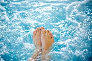 Benefits Of A Hot Tub Foot Massage