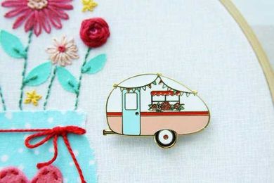 Magnetic Embroidery Needle Minder
