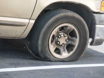 What to Do During a Fleet Tire Blowout