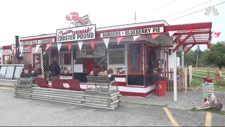 Chef Gets Lobsters High Before Boiling Them to Ease Pain