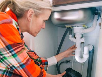 5 Simple Plumbing Hacks Every Renter Should Know