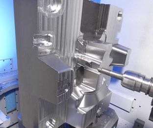Horizontal Machining Centers Are Not Just for Big Manufacturing