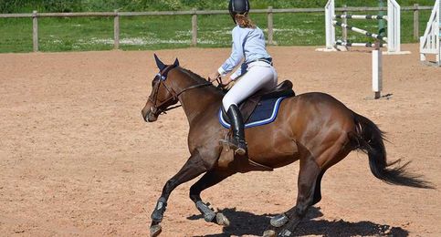 7 Ways to Get Fit for Horseback Riding Because It's Time to Get Stronger