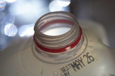 Spoiler alert: How to read those ‘sell by’ and ‘use by’ labels on food