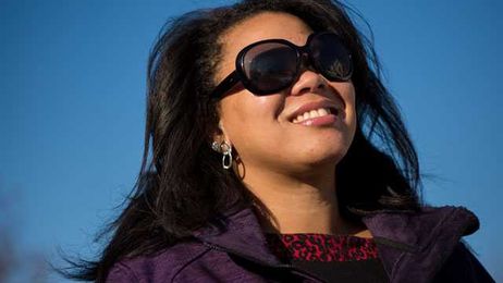 10 Savvy Tips to Keep Your Skin Looking Young