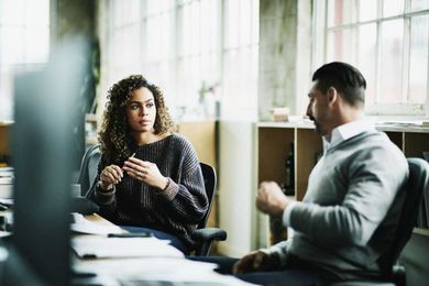 3 Warning Signs Your Mentor Is Not Helping You