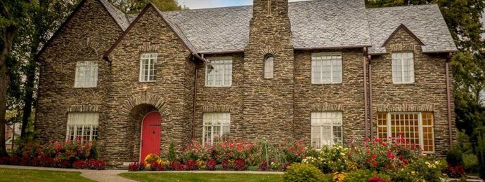 6 Reasons to Stay in a Bed & Breakfast
