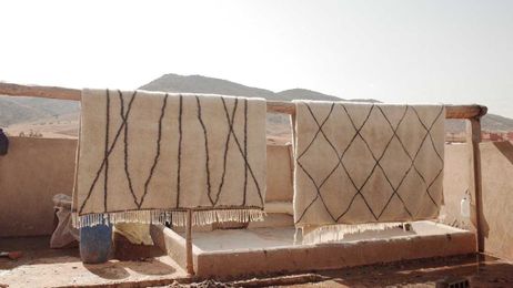 How Moroccan Rugs Are Made: Weaving With Women in the Atlas Mountains