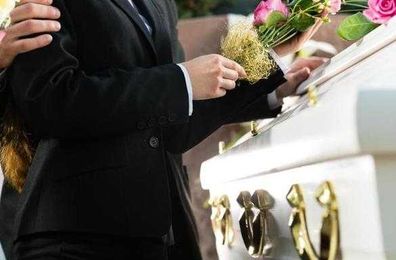 Help Desk: How to console those in mourning