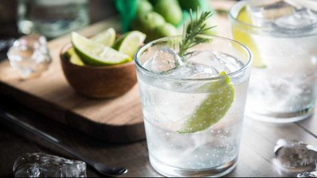 VERIFY: Can drinking Gin & Tonic cure the common cold?