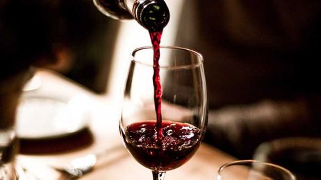 Study: Drinking alcohol, coffee linked to living past 90
