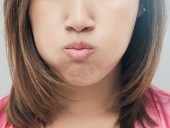 Oil pulling with coconut oil: How-to and benefits