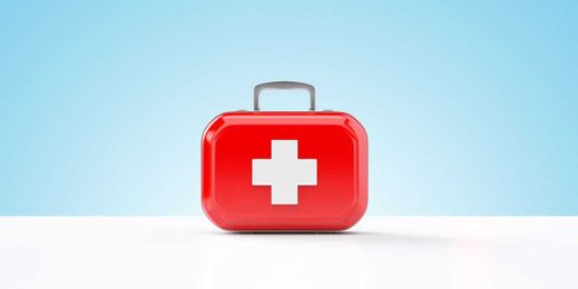 Doctors Explain Exactly What You Should Do if a Cut Won't Stop Bleeding