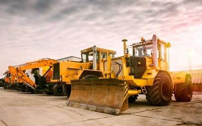 Three Tips for Transporting Construction Machinery