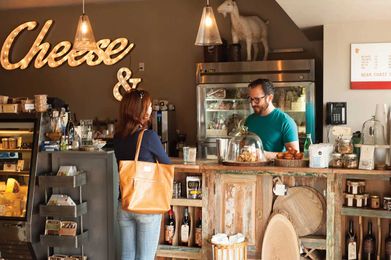 Here are Some Low-Key First Date Ideas