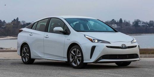 What Is a Hybrid Car? 