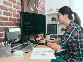 5 programming languages developers love most, and 3 they hate